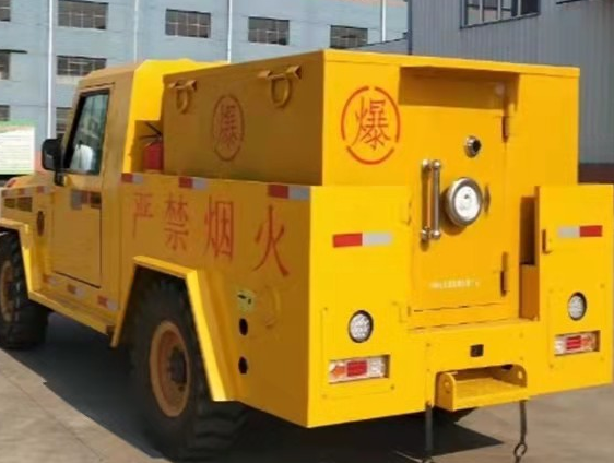 平川凯龙爆破器材运输车：保障爆破任务的安全运行